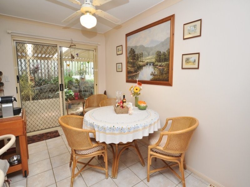 1 White Cap Close, Pacific Pines QLD 4211