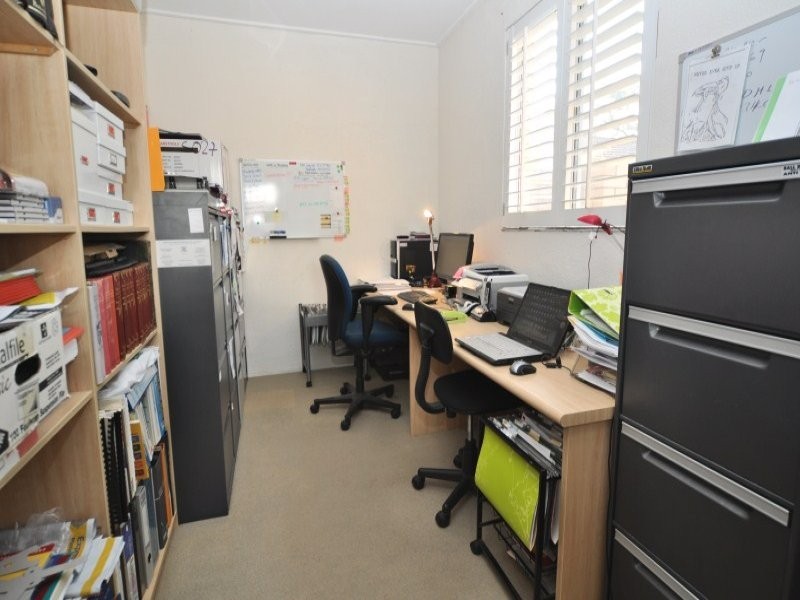 400 Bayview Street, Paradise Point QLD 4216