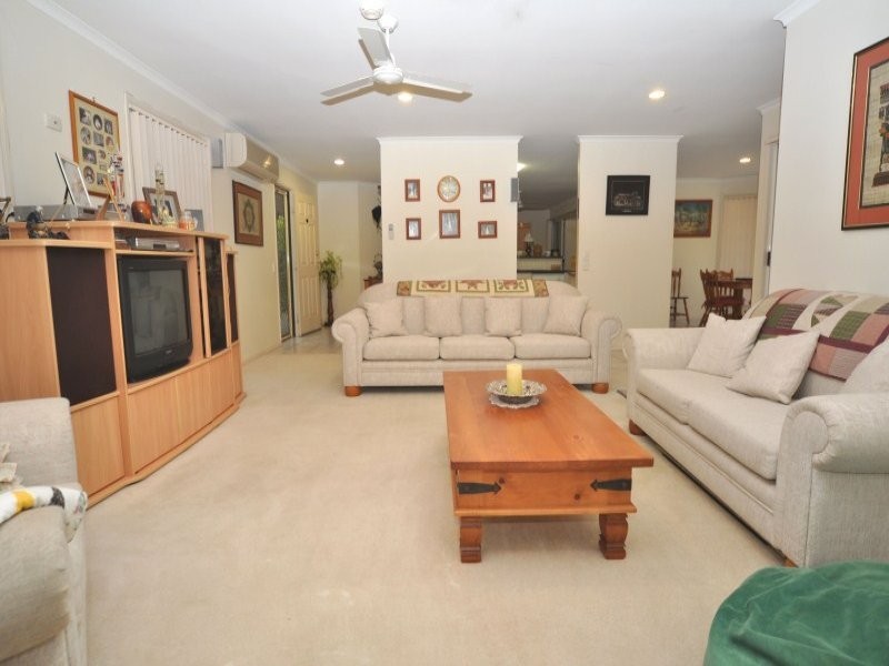 2 HillGrove Court, Oxenford QLD 4210