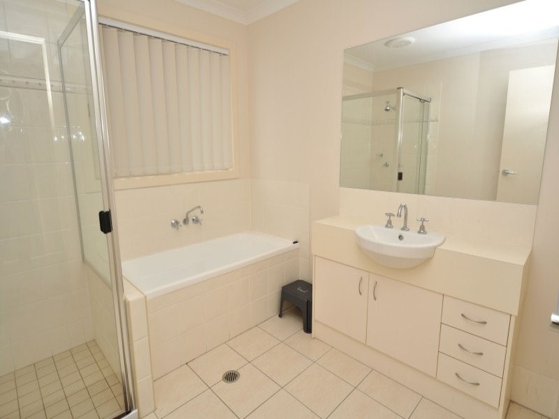 8 Silver Gull Street, Coomera QLD 4209