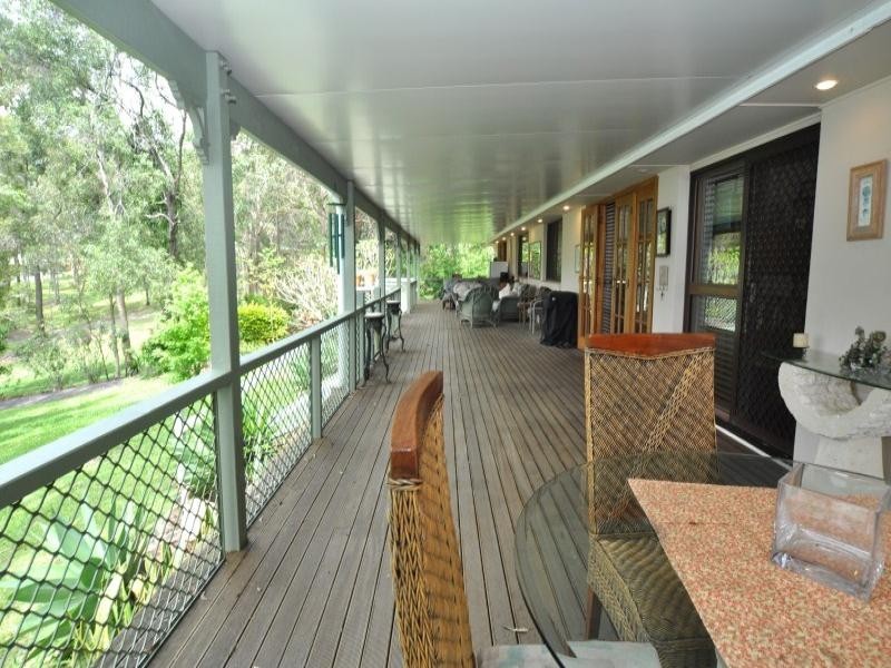 3 Mendooran Court, Oxenford QLD 4210
