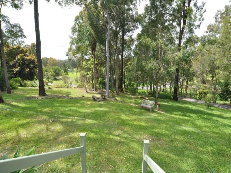 3 Mendooran Court, Oxenford QLD 4210