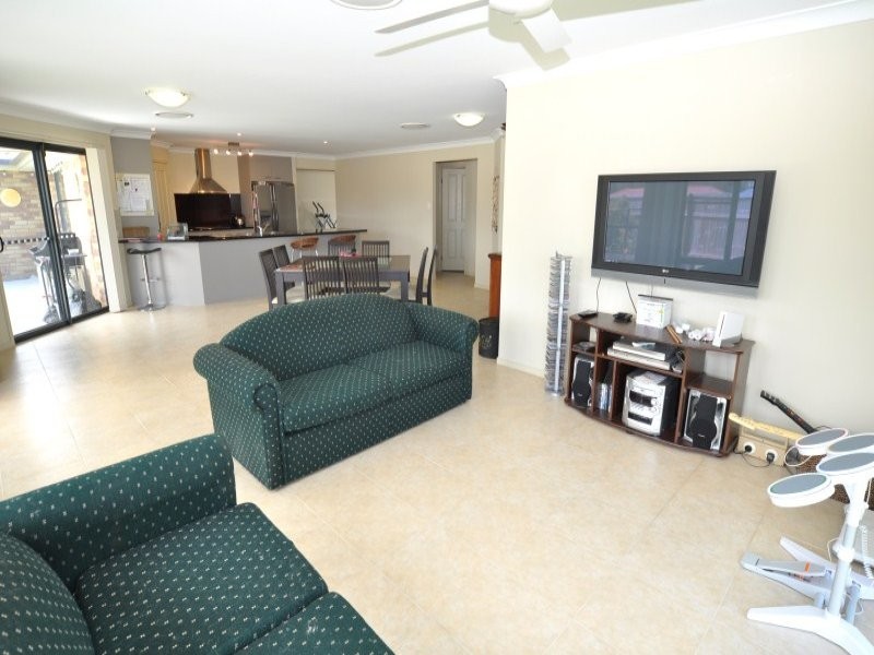 22 Treeline Circuit, Upper Coomera QLD 4209