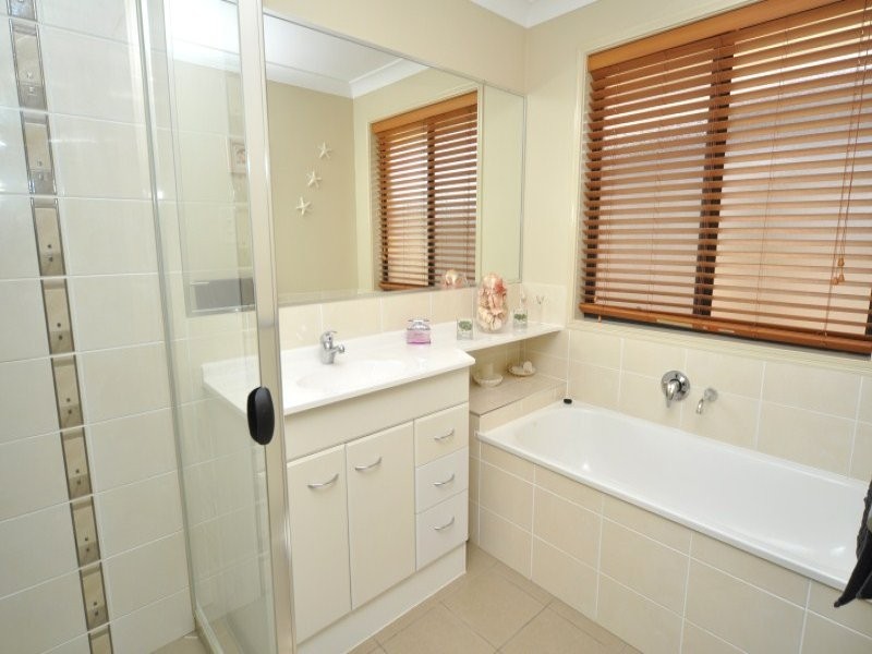 22 Treeline Circuit, Upper Coomera QLD 4209