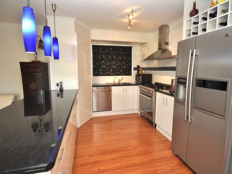 18 Fairbairn Court, Oxenford QLD 4210