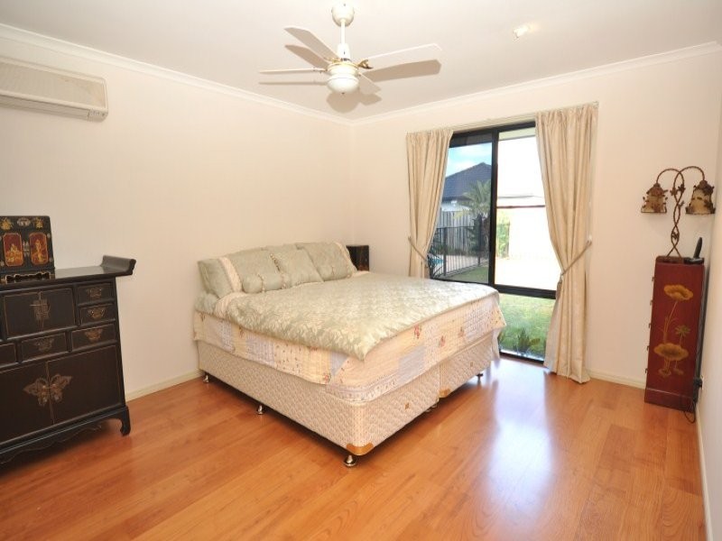 18 Fairbairn Court, Oxenford QLD 4210