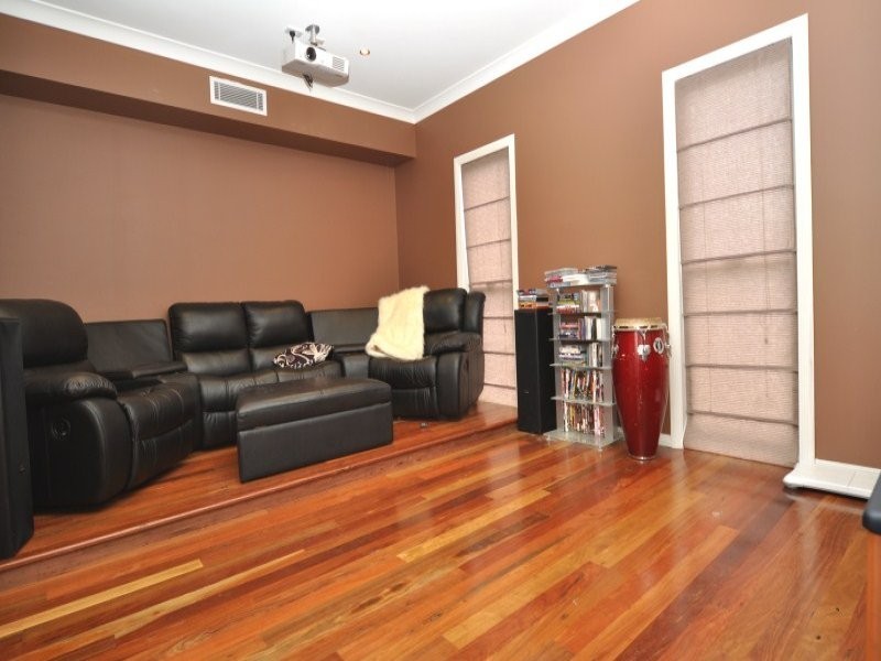 51 Rushcutter Avenue, Oxenford QLD 4210