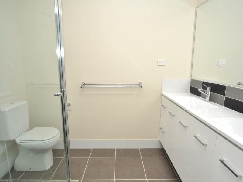 1/2 Lenton Street, Coomera QLD 4209