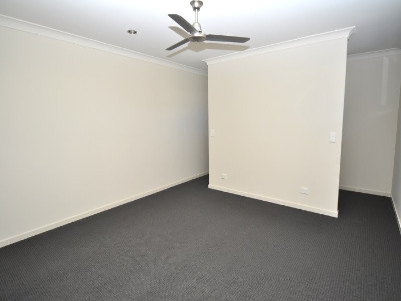 2/2 Lenton Street, Coomera QLD 4209