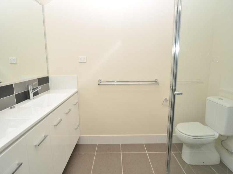 2/2 Lenton Street, Coomera QLD 4209