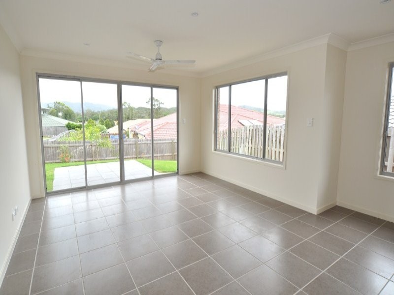 4 Reagan Close, Pimpama QLD 4209