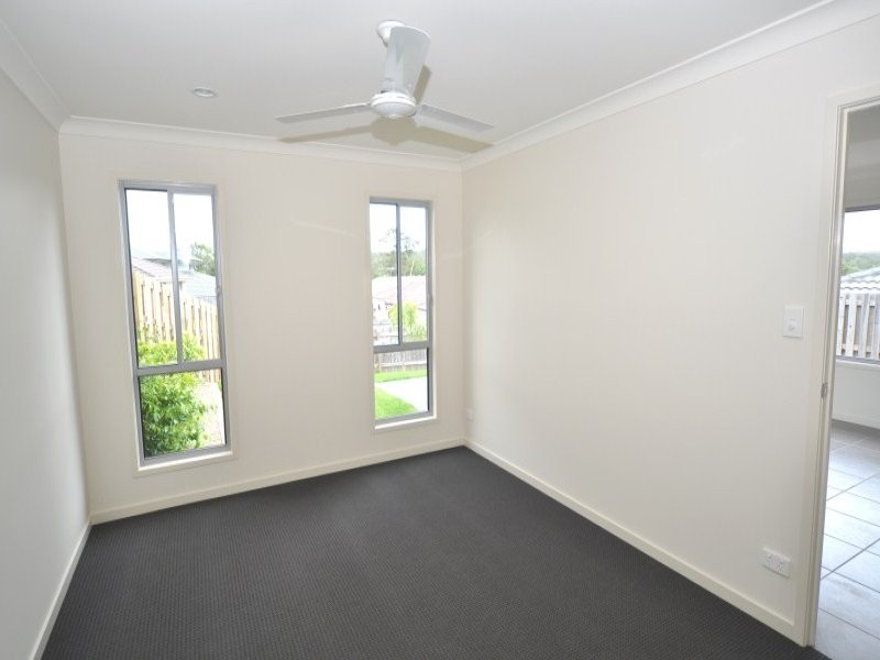 4 Reagan Close, Pimpama QLD 4209