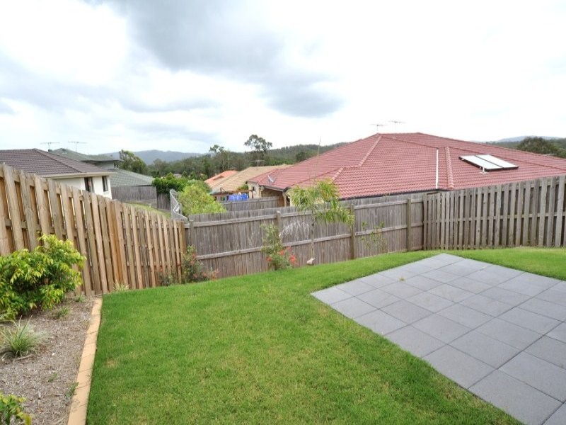 4 Reagan Close, Pimpama QLD 4209
