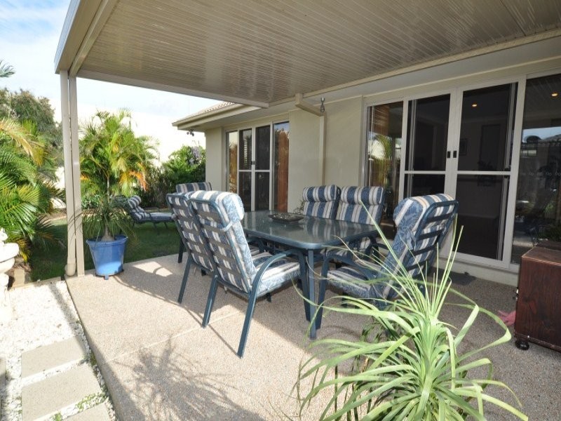 15 Oceanis Drive, Oxenford QLD 4210