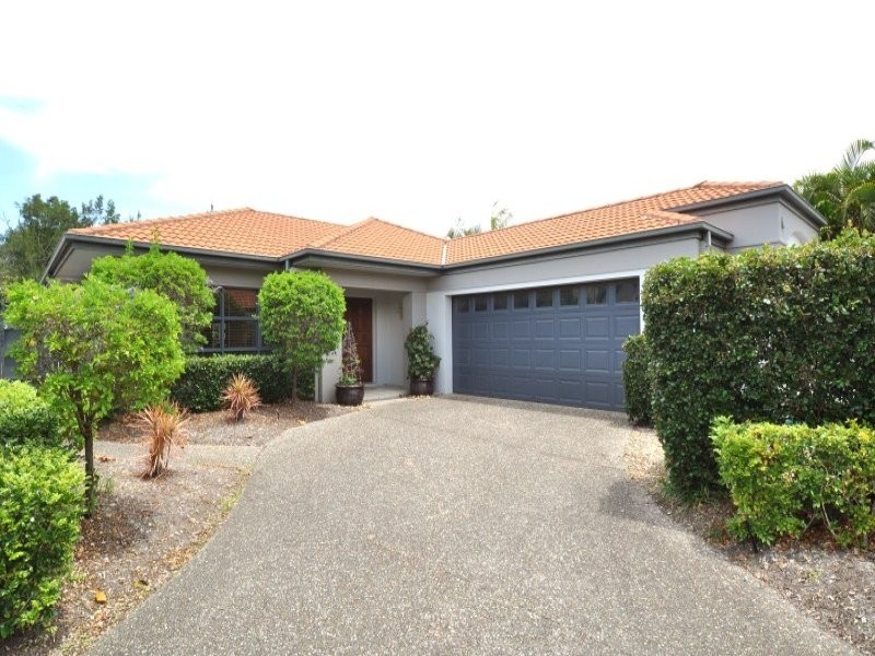 2020 Gracemere Gardens Circuit, Hope Island QLD 4212