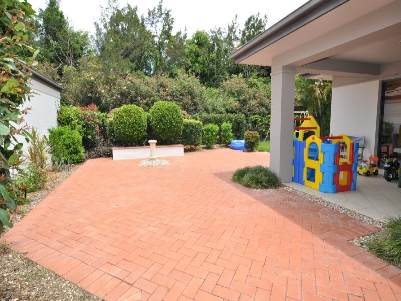 2020 Gracemere Gardens Circuit, Hope Island QLD 4212