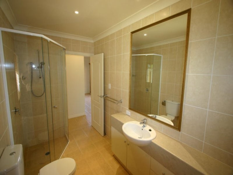 2020 Gracemere Gardens Circuit, Hope Island QLD 4212