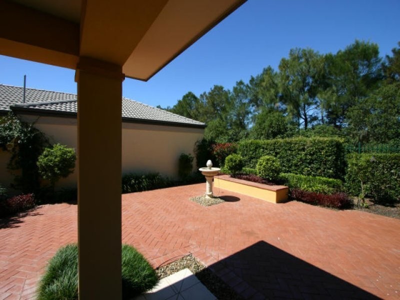 2020 Gracemere Gardens Circuit, Hope Island QLD 4212