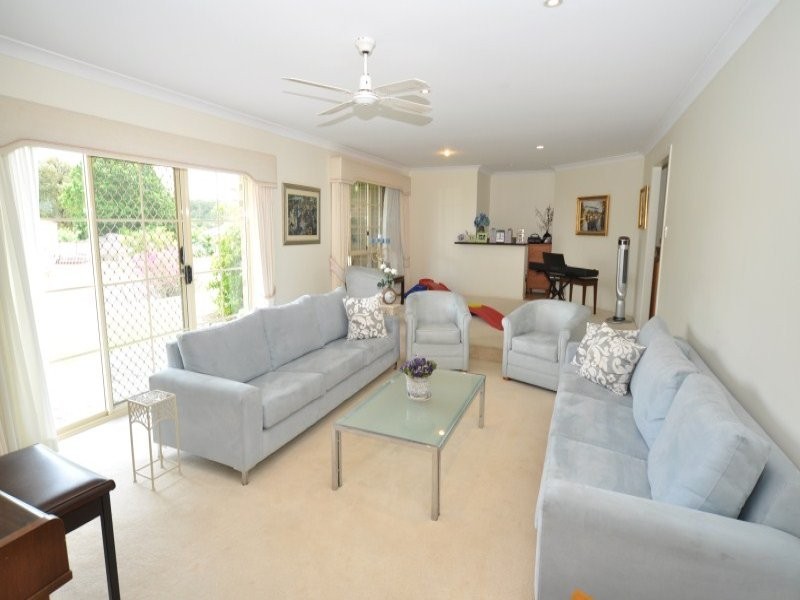9 Oregon Way, Oxenford QLD 4210