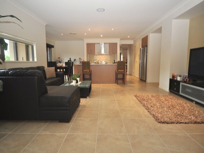 3 Hetchy Street, Upper Coomera QLD 4209