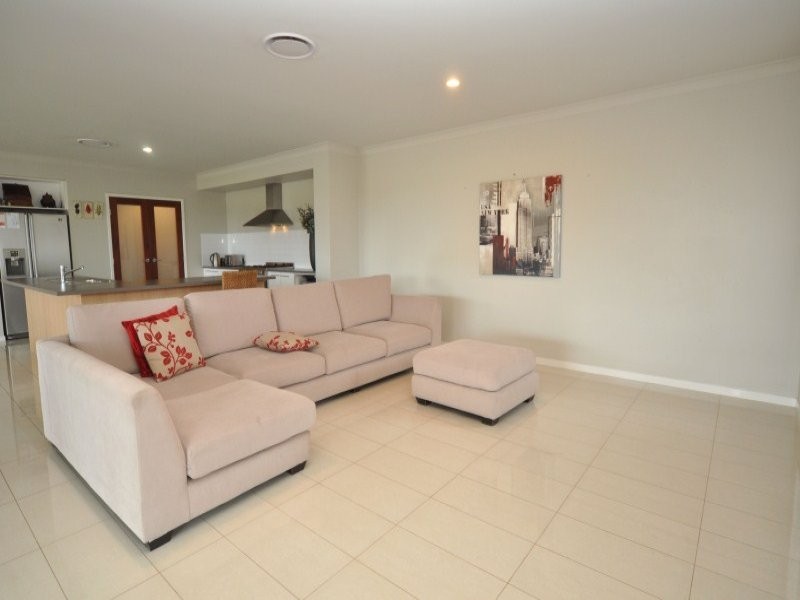 36 Temple Island Circuit, Oxenford QLD 4210