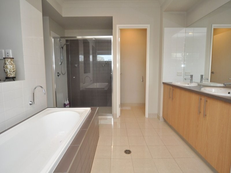 36 Temple Island Circuit, Oxenford QLD 4210