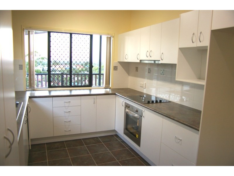 39 Midway Terrace, Pacific Pines QLD 4211