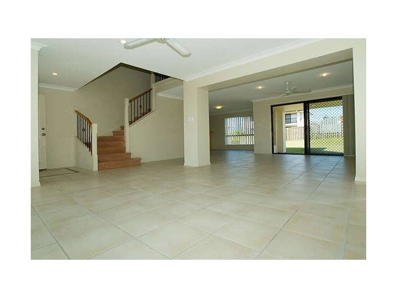 95 Billinghurst Crescent, Upper Coomera QLD 4209