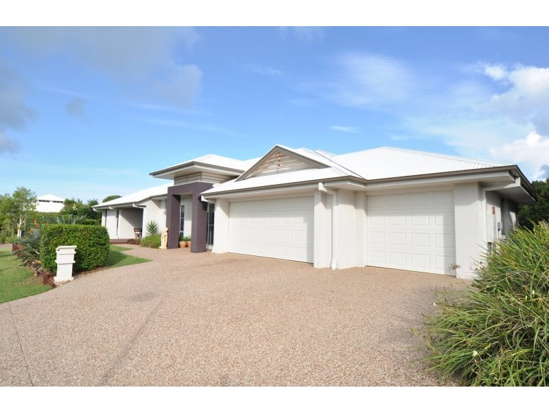 13 Slipstream Road, Coomera Waters QLD 4209