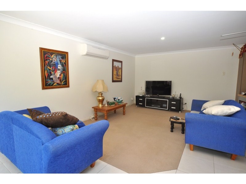 2/18 Pecan Drive, Upper Coomera QLD 4209