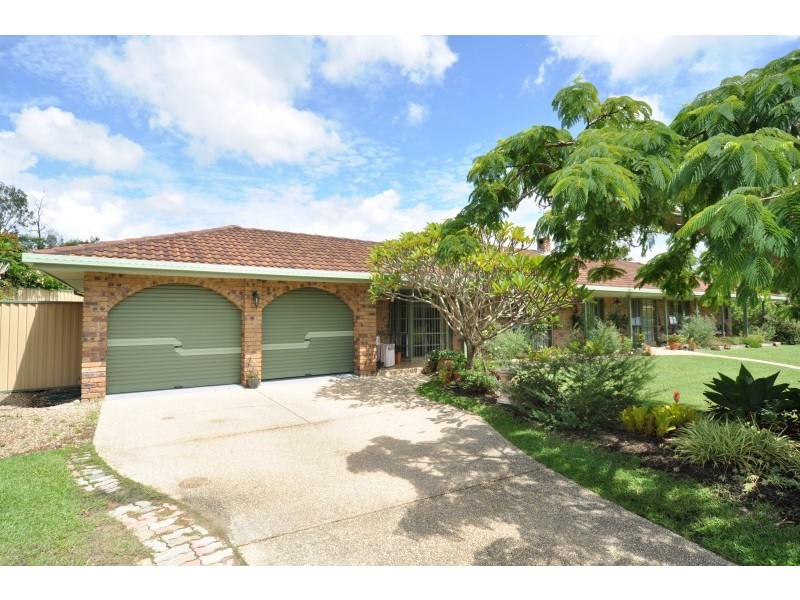 24 California Drive, Oxenford QLD 4210