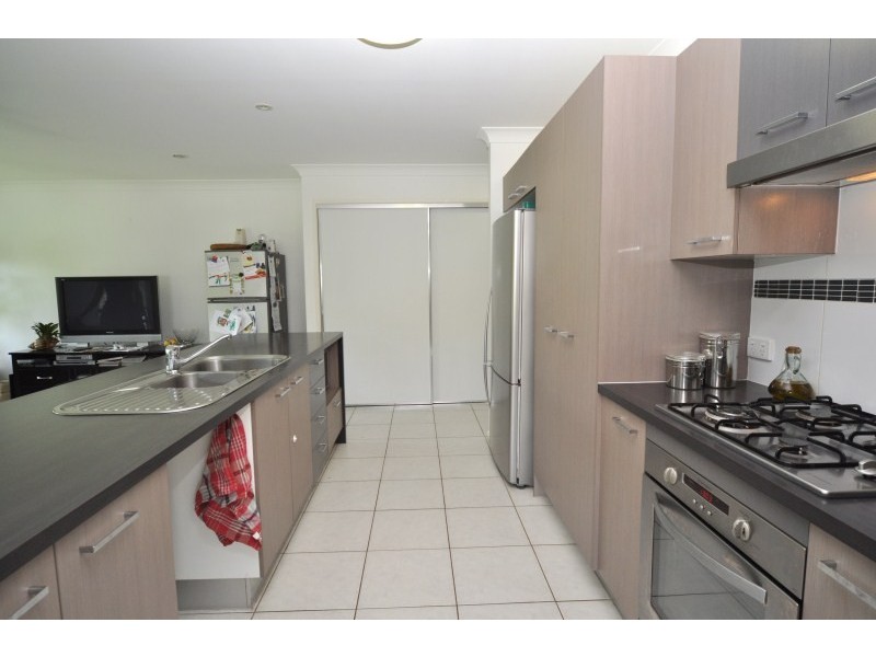 24 Calypso Court, Oxenford QLD 4210