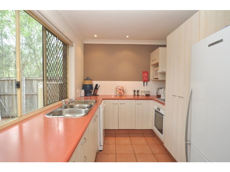 35 Trade Winds Drive, Helensvale QLD 4212