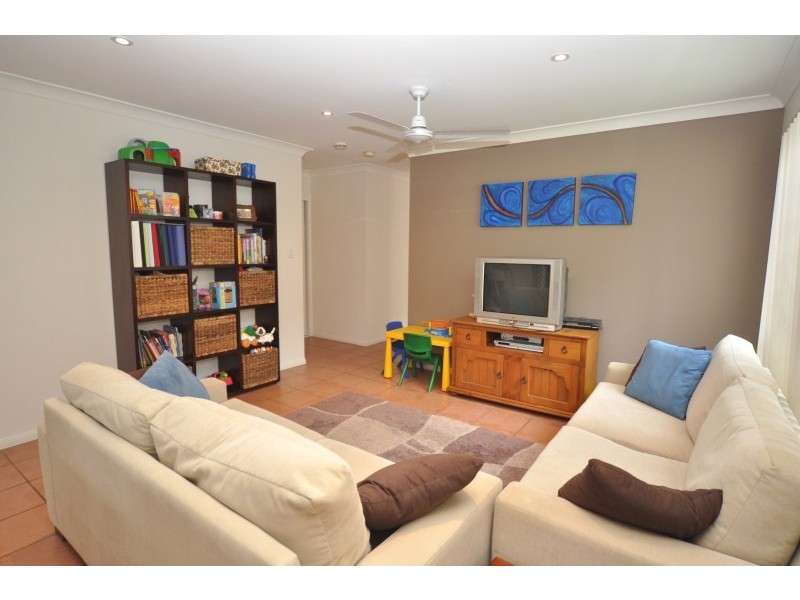 35 Trade Winds Drive, Helensvale QLD 4212