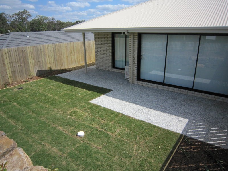 2/9 Jones Street, Coomera QLD 4209