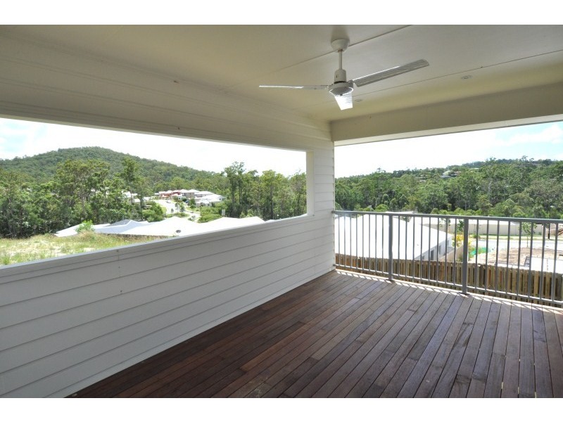 19 Harriet Lane, Oxenford QLD 4210