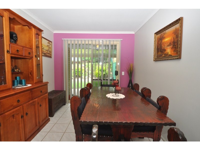 2/4 Hercule Court, Oxenford QLD 4210