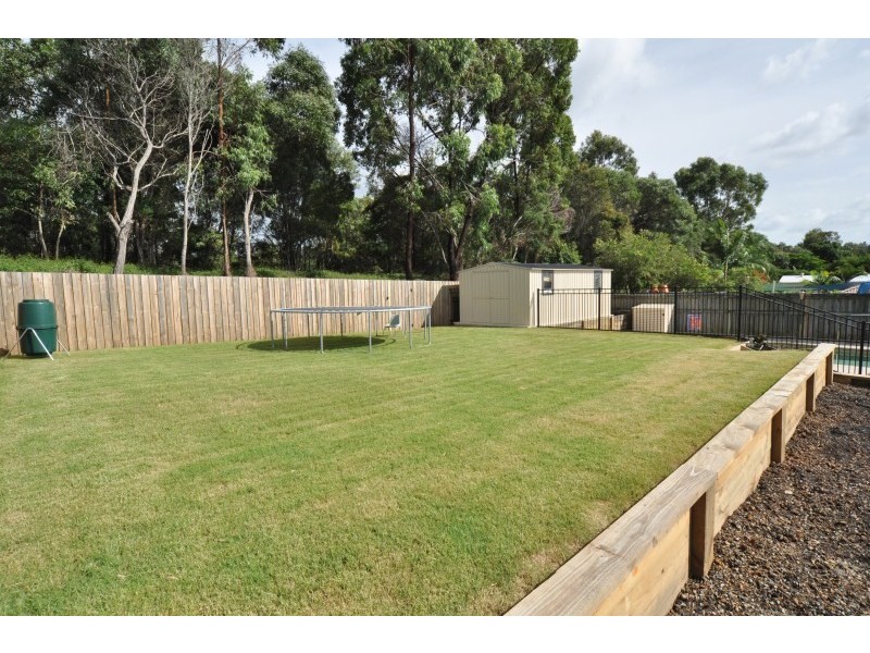 15 Gippsland Drive, Helensvale QLD 4212