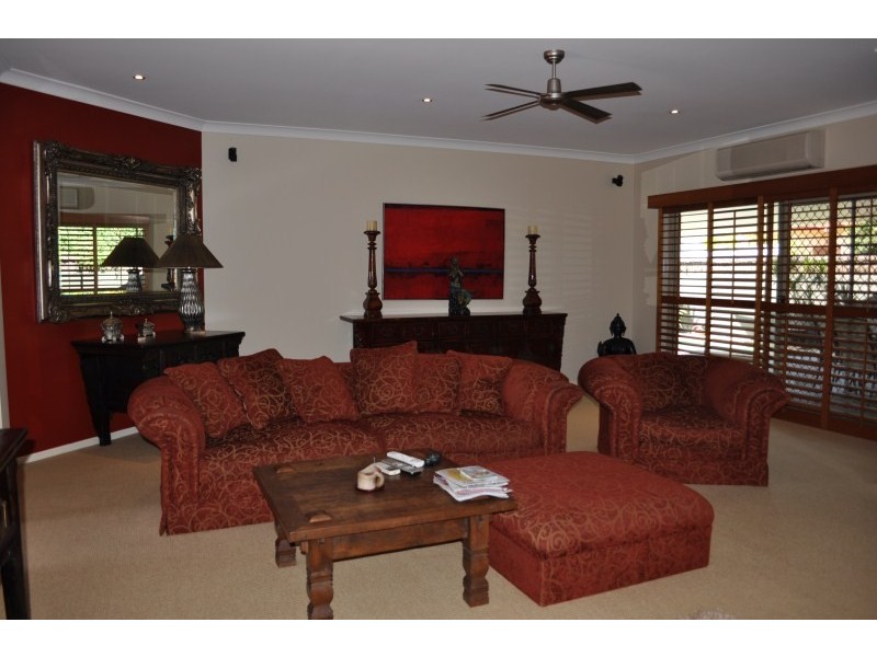 5 Tranquility Circuit, Helensvale QLD 4212