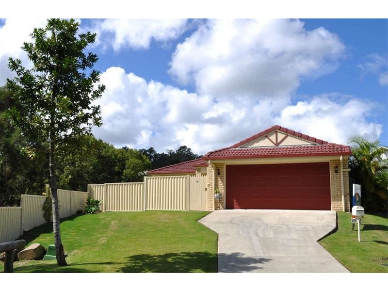 17 Silverpine Crescent, Oxenford QLD 4210