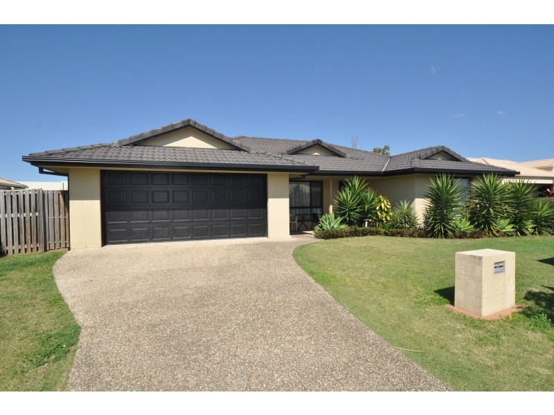 11 Oceanis Drive, Oxenford QLD 4210