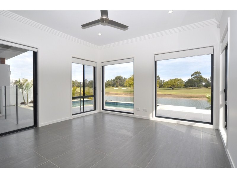 29/7632 Fairway Boulevarde, Hope Island QLD 4212