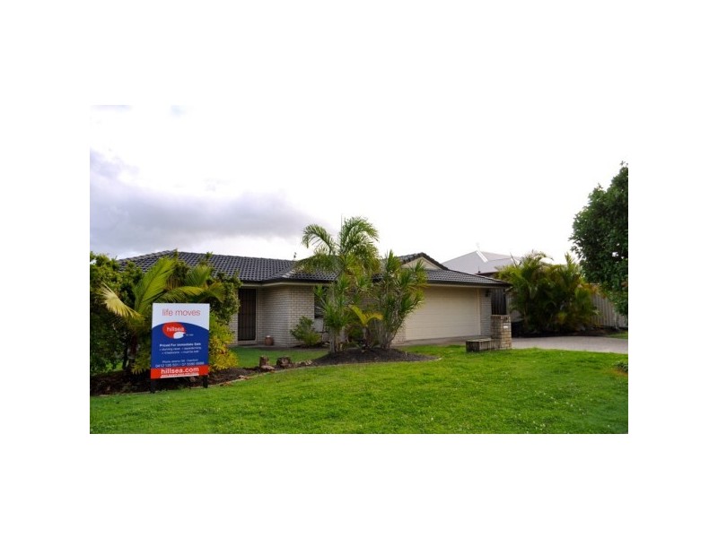 29 Manra Way, Pacific Pines QLD 4211