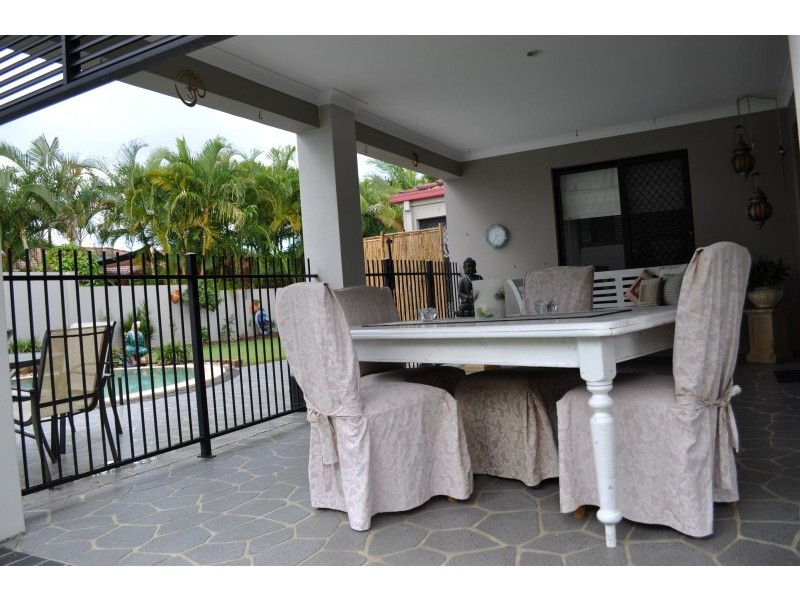 5 Orpington Court, Arundel QLD 4214