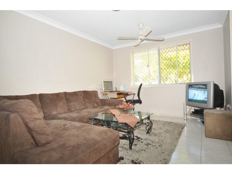 3 Melbourne Road, Arundel QLD 4214