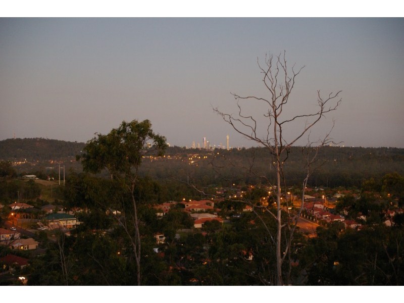 39 Midway Terrace, Pacific Pines QLD 4211