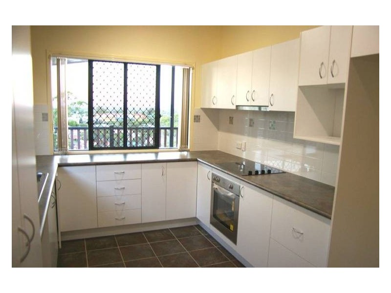 39 Midway Terrace, Pacific Pines QLD 4211