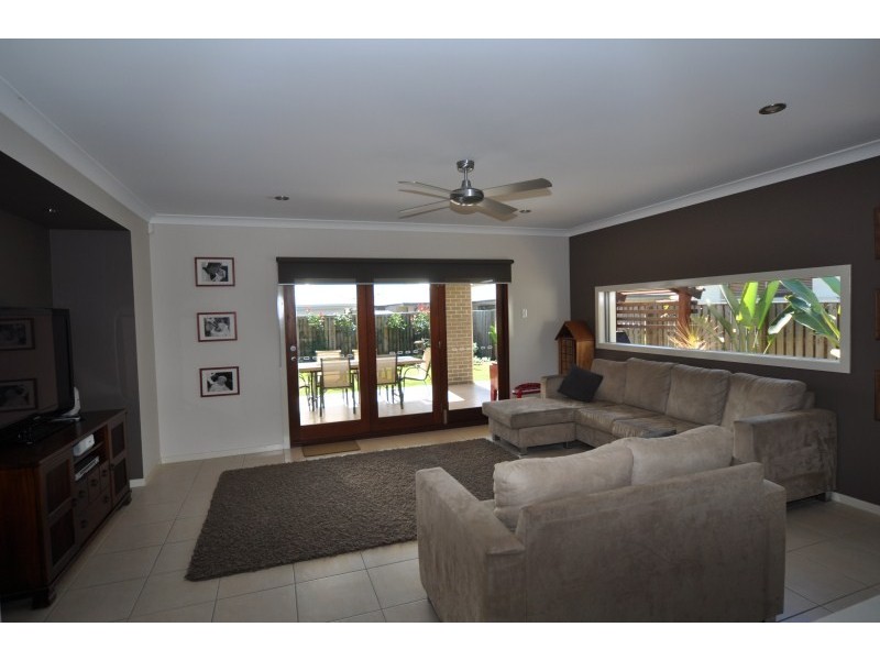 62/23 Drafters Crescent, Upper Coomera QLD 4209