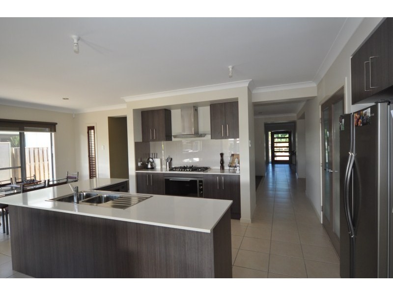 62/23 Drafters Crescent, Upper Coomera QLD 4209