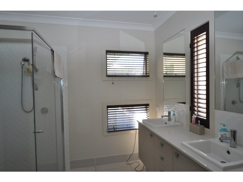 62/23 Drafters Crescent, Upper Coomera QLD 4209